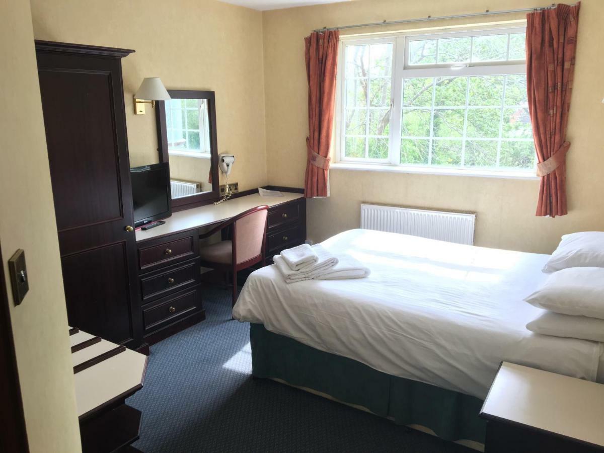 Cedar Tree Hotel Rugeley Luaran gambar