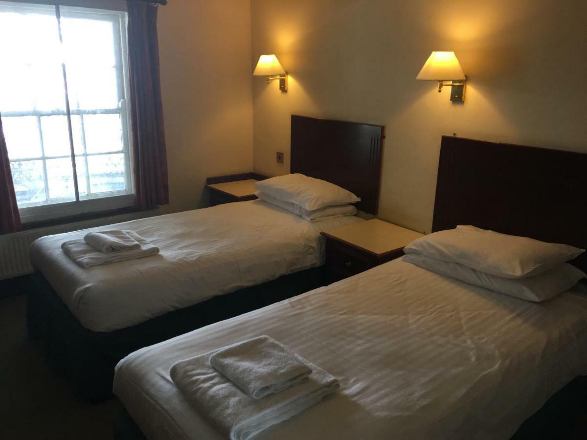 Cedar Tree Hotel Rugeley Luaran gambar